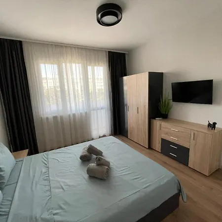 2br Escape Apartament Warna