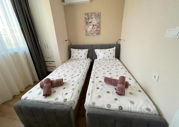 2br Escape Apartment *